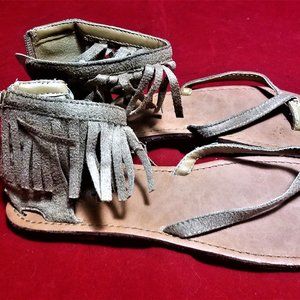 Old Navy girls sz 2 tan fringe flat sandals ankle